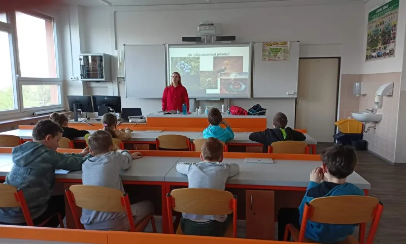 den země 25