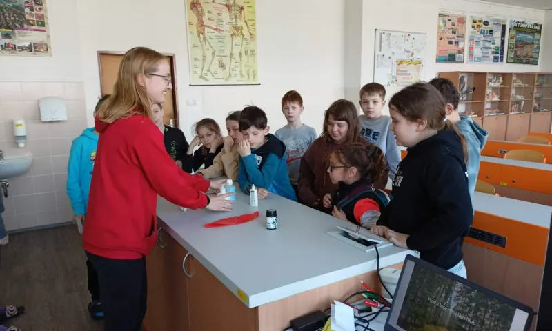 den země 25