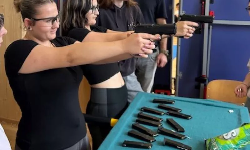 po stopách zločinu